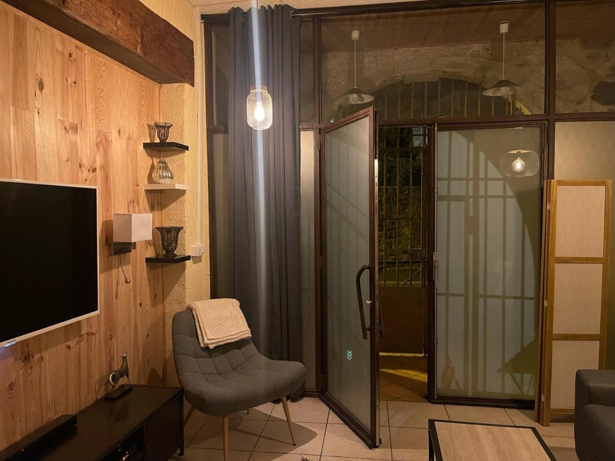 Poppy Appartement De Charme A 2 Min Centre-Ville Figeac Eksteriør bilde